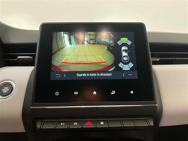 RENAULT Clio usata, con Fari LED