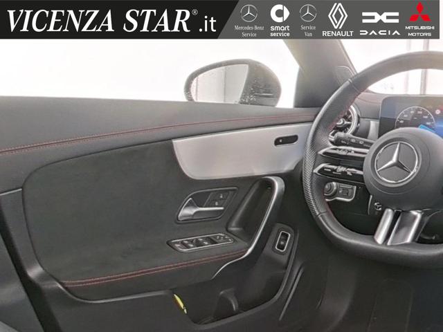 MERCEDES-BENZ CLA 180 usata, con Controllo automatico clima