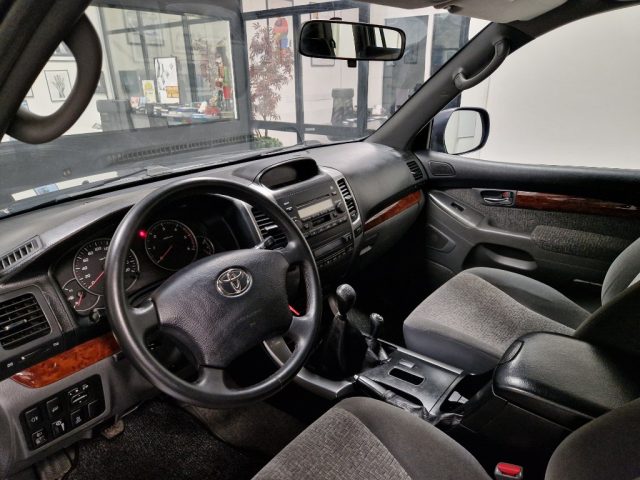 TOYOTA Land Cruiser usata, con Chiusura centralizzata