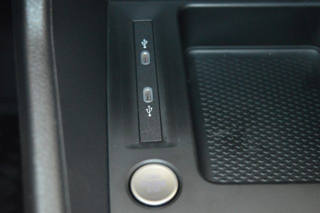 VOLKSWAGEN Caddy usata, con Bracciolo