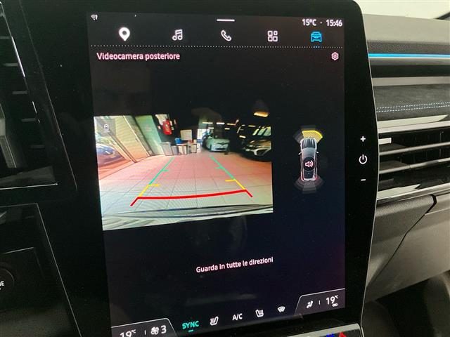 RENAULT Austral usata, con Touch screen