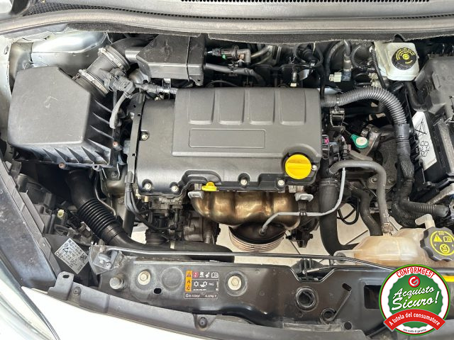 OPEL Corsa usata, con Sound system
