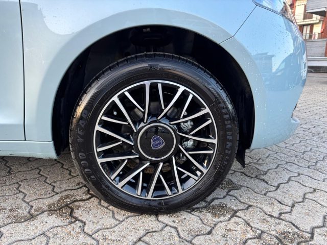 LANCIA Ypsilon usata, con Autoradio