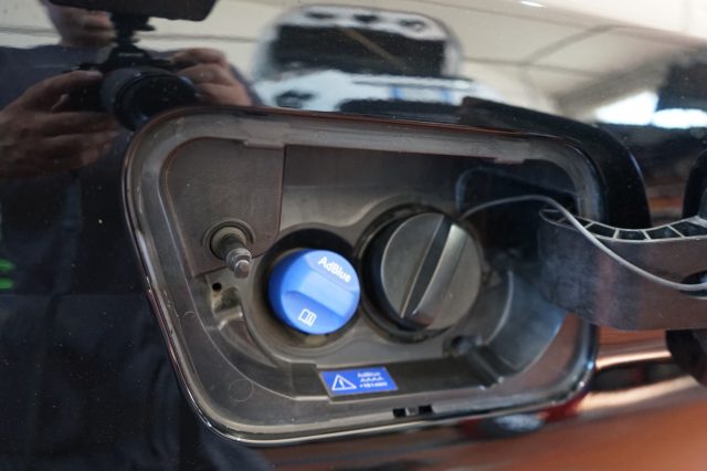 PEUGEOT 3008 usata, con Volante multifunzione
