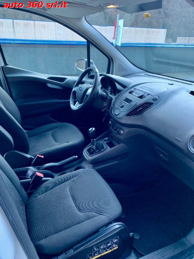 FORD Transit Courier usata, con USB