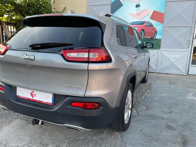 JEEP Cherokee usata, con Cerchi in lega
