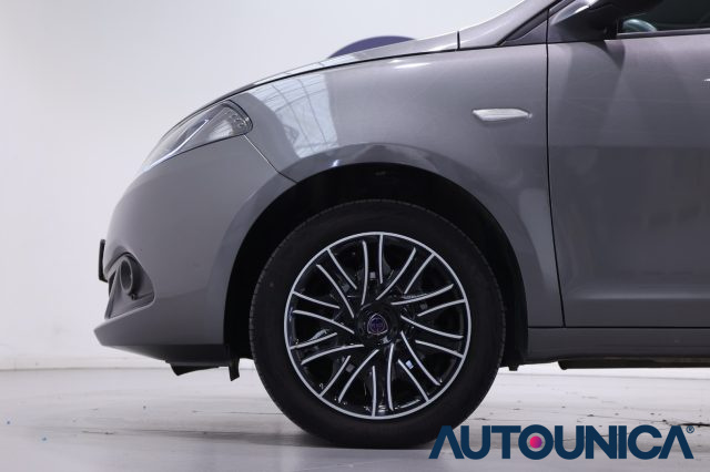 LANCIA Ypsilon usata, con Fari LED