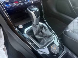 VOLKSWAGEN T-Roc usata, con Tettuccio apribile