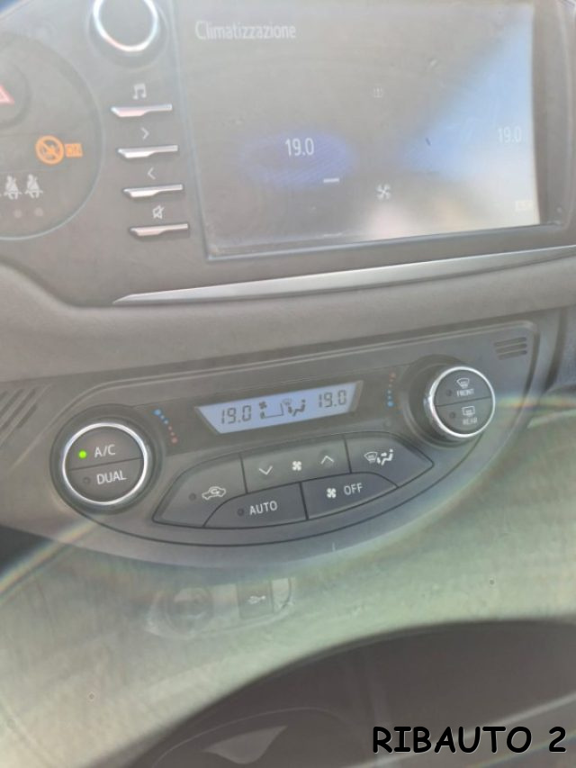 TOYOTA Yaris usata, con Climatizzatore