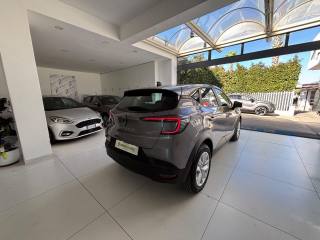 RENAULT Captur usata, con Bracciolo