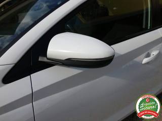 HYUNDAI i20 usata, con Specchietti laterali elettrici