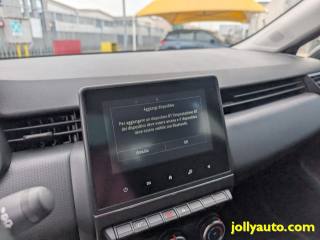 RENAULT Clio usata, con Touch screen