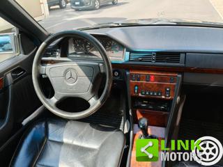 MERCEDES-BENZ E 200 usata, con Chiusura centralizzata telecomandata
