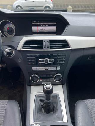 MERCEDES-BENZ C 220 usata, con Chiusura centralizzata