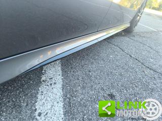 MERCEDES-BENZ CLA 200 usata, con Volante in pelle