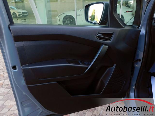 RENAULT Kangoo usata 38