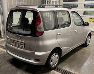TOYOTA Yaris usata, con Alzacristalli elettrici