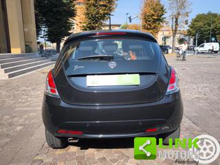 LANCIA Ypsilon usata, con Autoradio