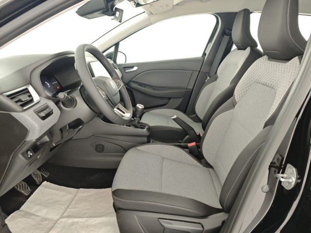 RENAULT Clio usata, con Climatizzatore