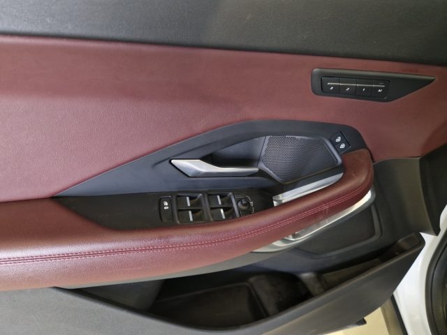 JAGUAR E-Pace usata, con USB
