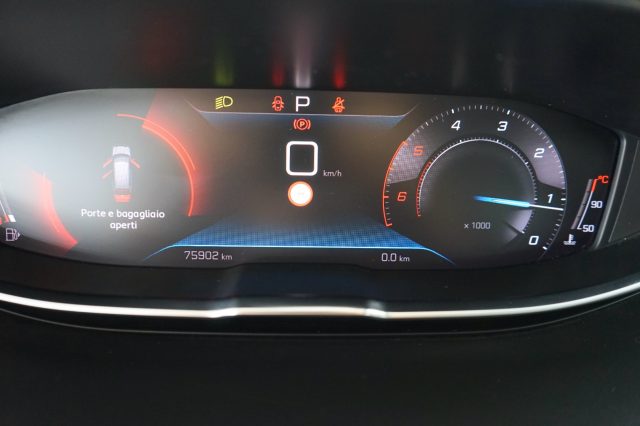 PEUGEOT 5008 usata 50