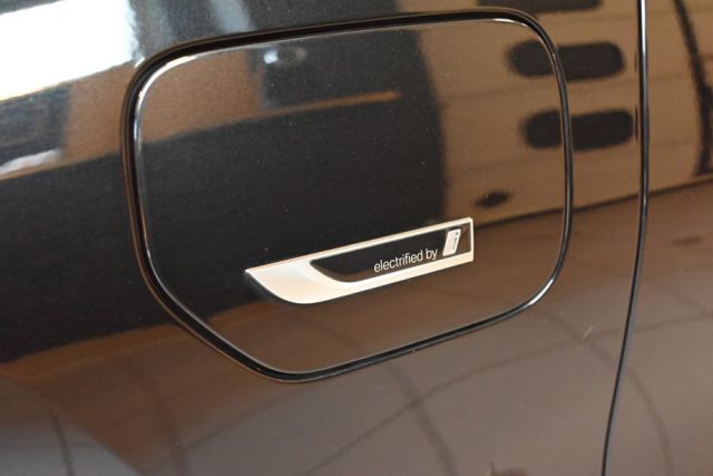 BMW 330 usata 18