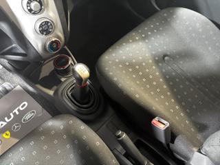 TOYOTA Yaris usata, con Lettore CD