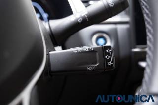 RENAULT Captur usata, con Autoradio digitale