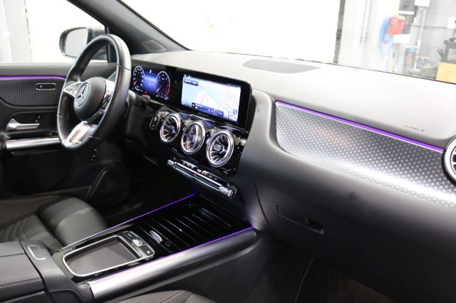 MERCEDES-BENZ GLA 200 usata, con Controllo elettronico della corsia