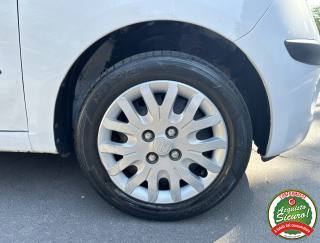 HYUNDAI i10 usata, con Autoradio