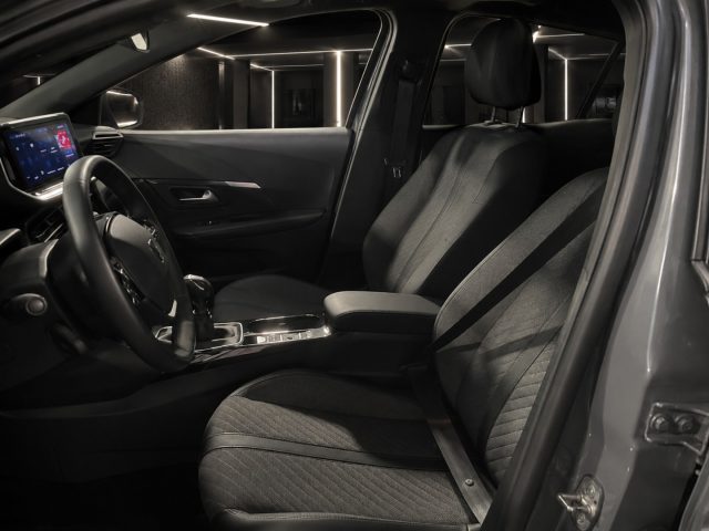 PEUGEOT 208 usata, con Cerchi in lega