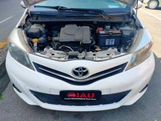 TOYOTA Yaris usata, con Isofix
