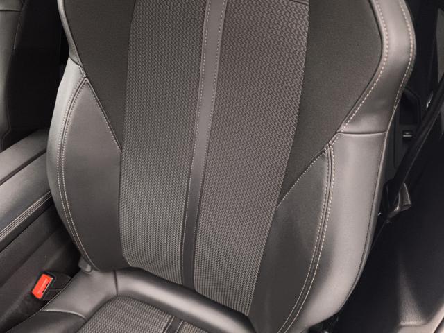 PEUGEOT 3008 usata, con Leve al volante