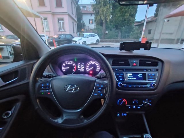 HYUNDAI i20 usata, con ESP