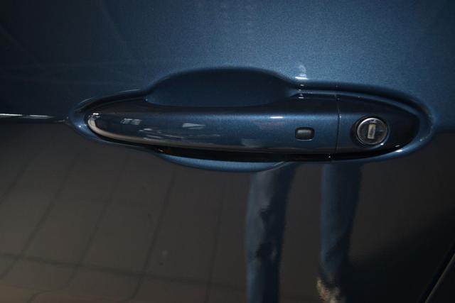 JEEP Compass usata, con Park Distance Control