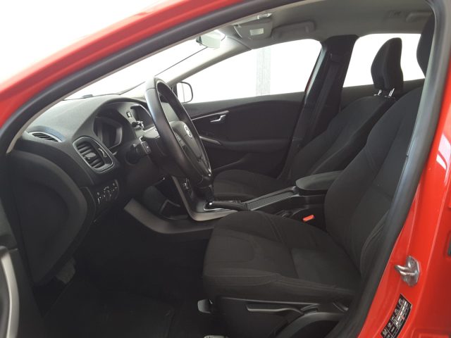 VOLVO V40 Cross Country usata, con Alzacristalli elettrici