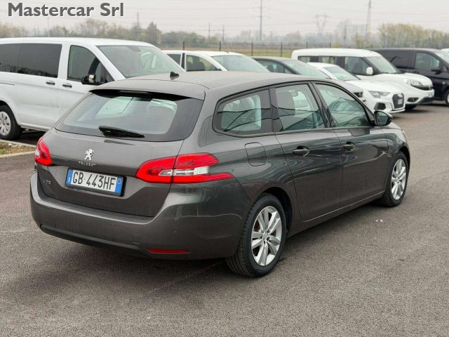 PEUGEOT 308 usata, con Fendinebbia