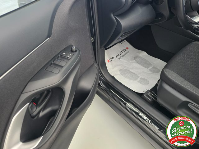 TOYOTA Yaris Cross usata, con Airbag testa