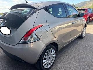 LANCIA Ypsilon usata, con Autoradio