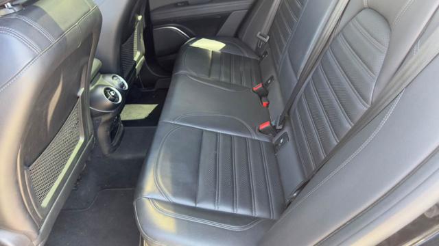 ALFA ROMEO Stelvio usata, con Volante in pelle