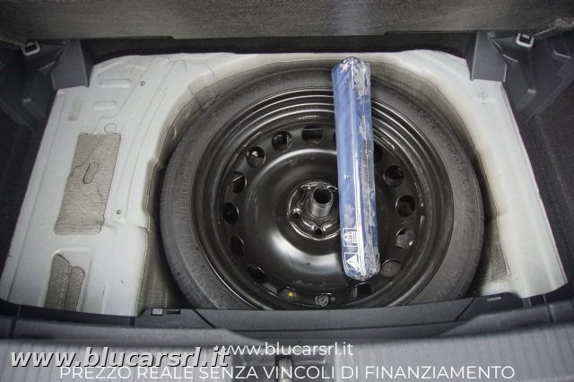 VOLKSWAGEN T-Cross usata 13