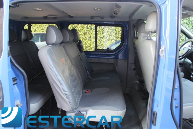 OPEL Vivaro usata, con Luci diurne