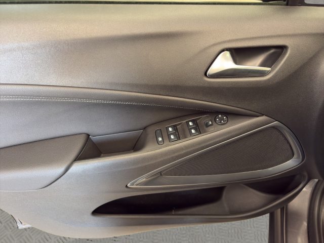 OPEL Crossland usata, con Bluetooth