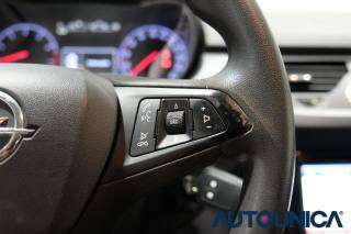 OPEL Corsa usata, con USB