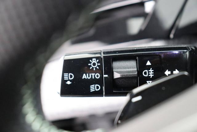 PEUGEOT 5008 usata, con Cerchi in lega