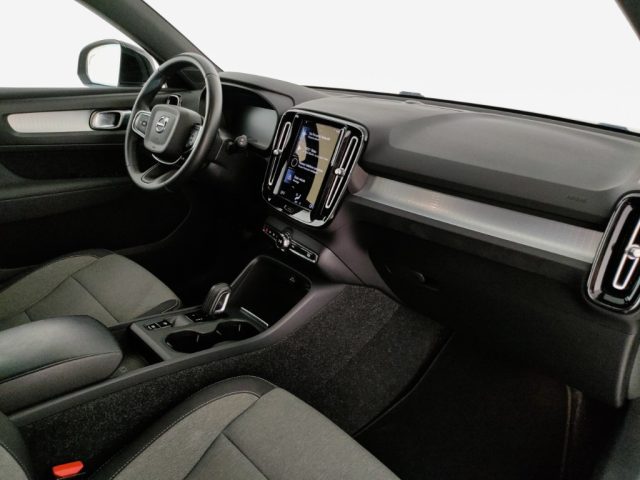 VOLVO XC40 usata, con Controllo automatico clima