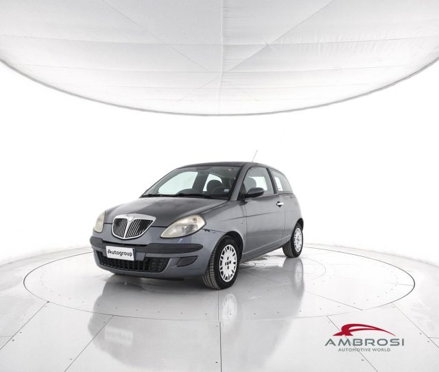 LANCIA Y usata 0