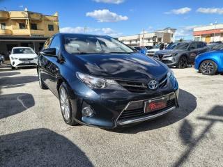 TOYOTA Auris usata, con Airbag