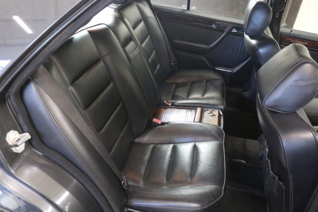 MERCEDES-BENZ 500 usata, con Regolazione elettrica sedili