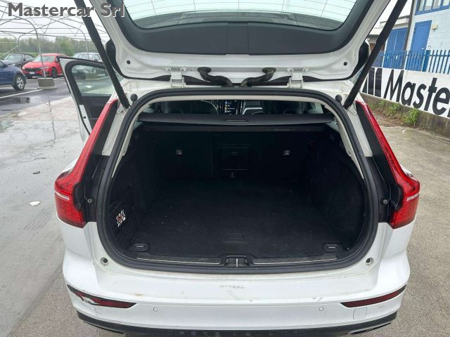 VOLVO V60 Cross Country usata, con ESP